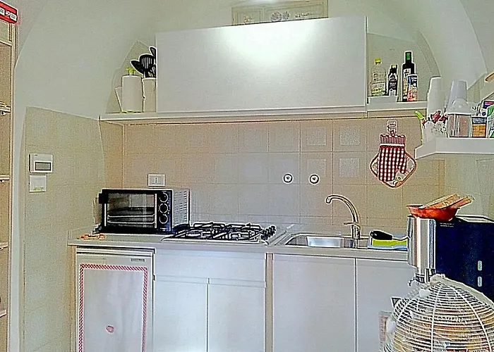 Trullo Sereno Angelo 农家乐 *